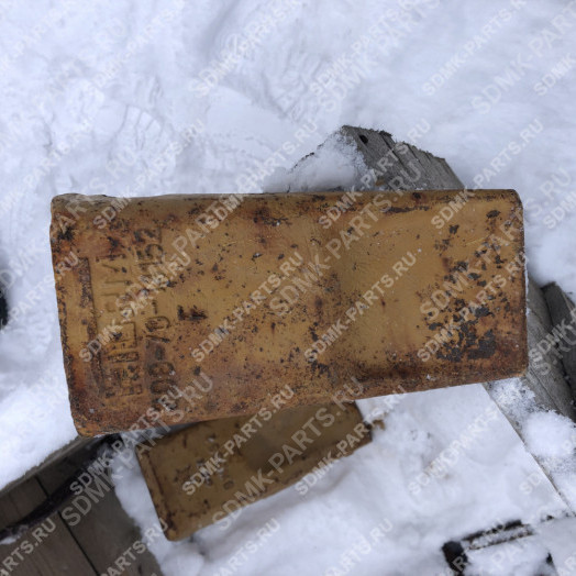 Коронка ковша KOMATSU 208-70-14152 2