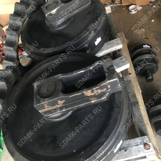 Колесо направляющее 14510975 VOLVO EC460 14533152 3