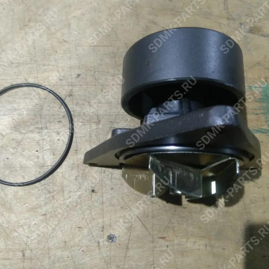 Насос водяной KOMATSU PC300-7 3966841